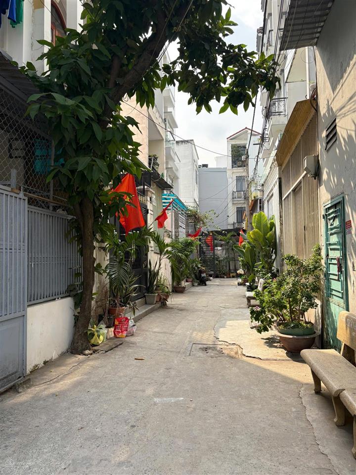 Đất trống tiện xây cao tầng  hẻm 4m trước nhà  4.5 x 14 vuông đẹp  kế him lam  6.05 tỷ