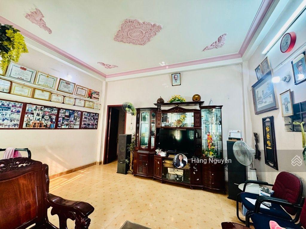 Bán nhà nát huỳnh tấn phát  dt khủng 120m2 ngang 8.5m  chỉ 6,x tỷ