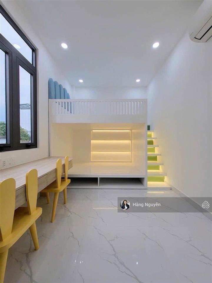 Bán nhà cho thuê 27tr/tháng gần cầu tân thuận, huỳnh tấn phát  7,6 tỷ