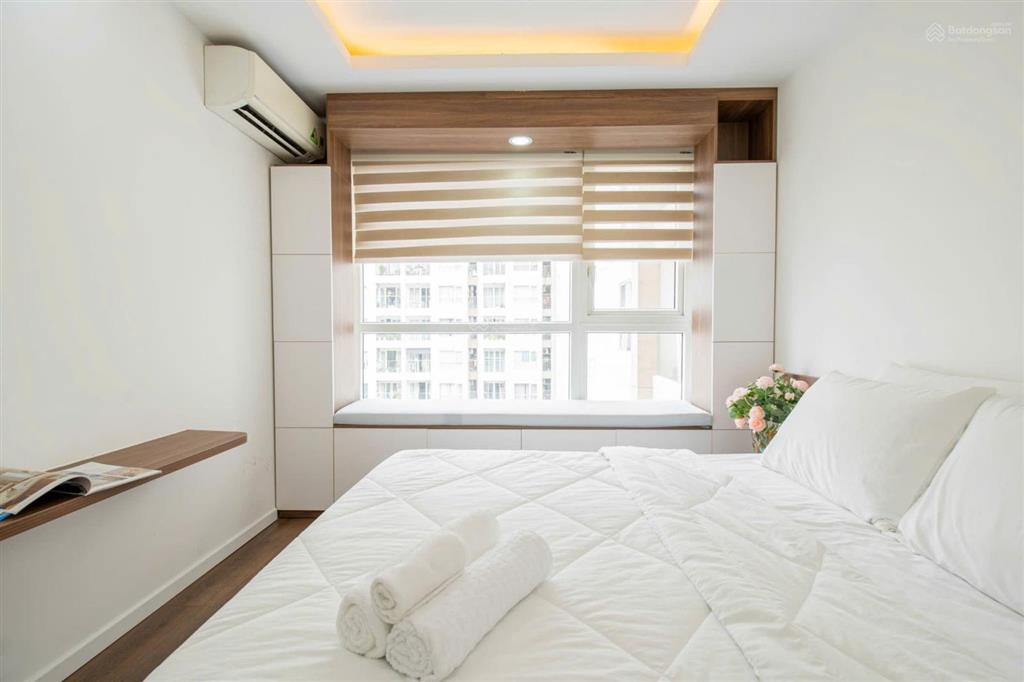Căn hộ cao cấp sky center phổ quang 75m2/ 2 phòng ngủ/đầy đủ tiện nghi   0906.887,586