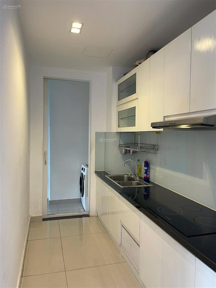 Chuyên cho thuê các căn hộ sky center phổ quang 75m² 2 phòng ngủ/2wc   0906 887 *** quân
