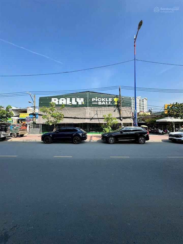 Bán nhà vị trí vàng mặt tiền nguyễn văn trỗi  dt 16x35m  ctxd 2 hầm + 15 lầu  giá bán 150 tỷ