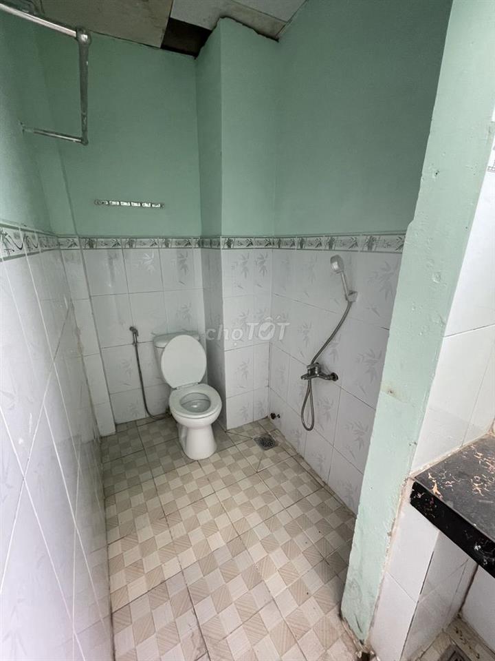 Cho thuê nhà nguyên căn HXH 80m2, 2 lầu, 8 phòng tiện làm CHDV