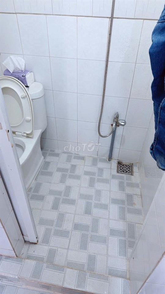 Cho thuê nhà hẻm 3m Hậu Giang, 1 lửng giá 7 tr