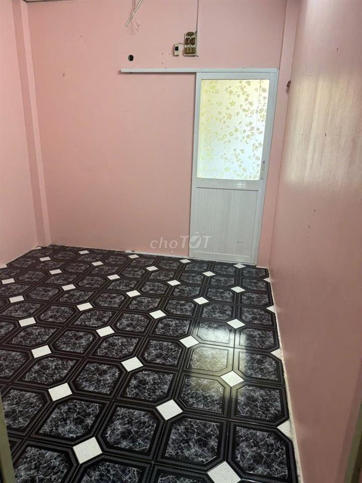 Cho thuê nhà hẻm 3m Hậu Giang, 1 lửng giá 7 tr