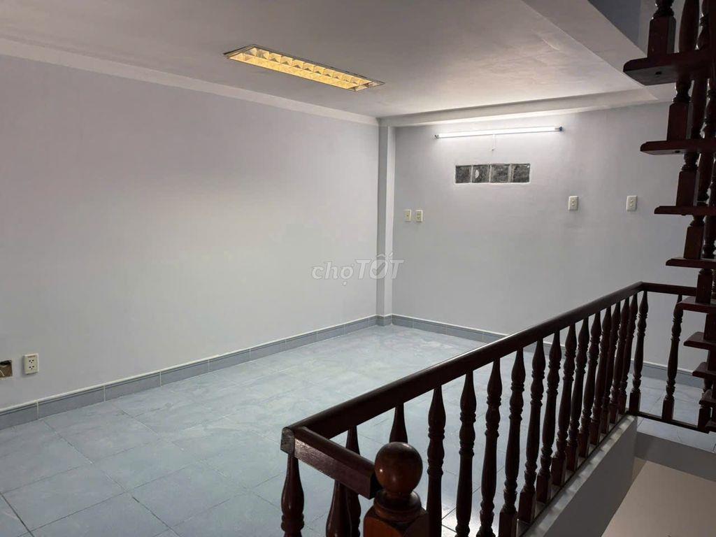 Cho thuê nhà hẻm 3m Phan Anh, 4m x 8m, lửng 1 lầu 2 phòng!