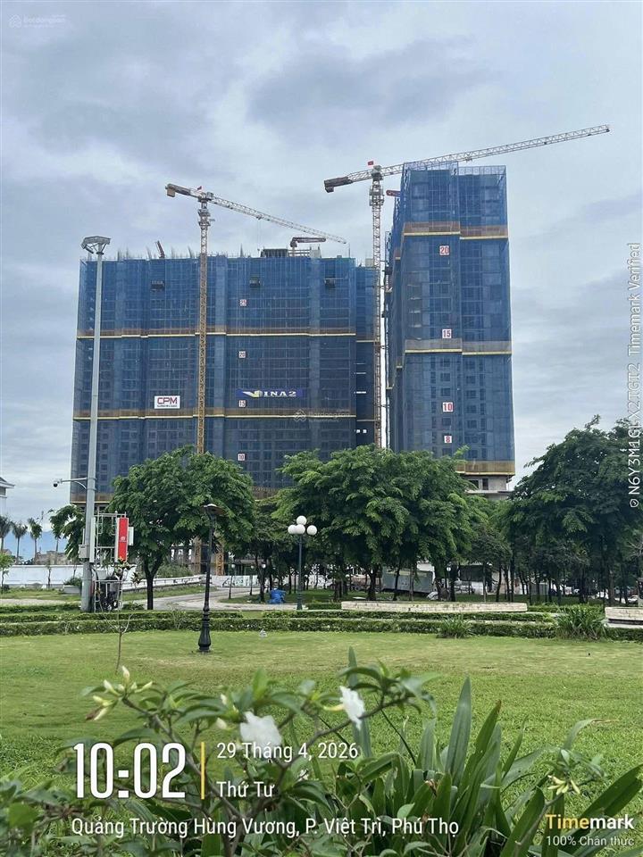 Tôi cần bán nhanh căn hộ 2n (68,2m2) hướng đông nam, view quảng trường, hồ văn lang