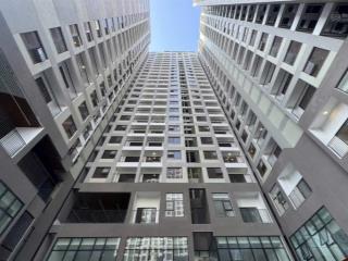 Cho thuê căn hộ 2pn tại chung cư fpt plaza, có 2 ban công và vườn.  0905 666 ***