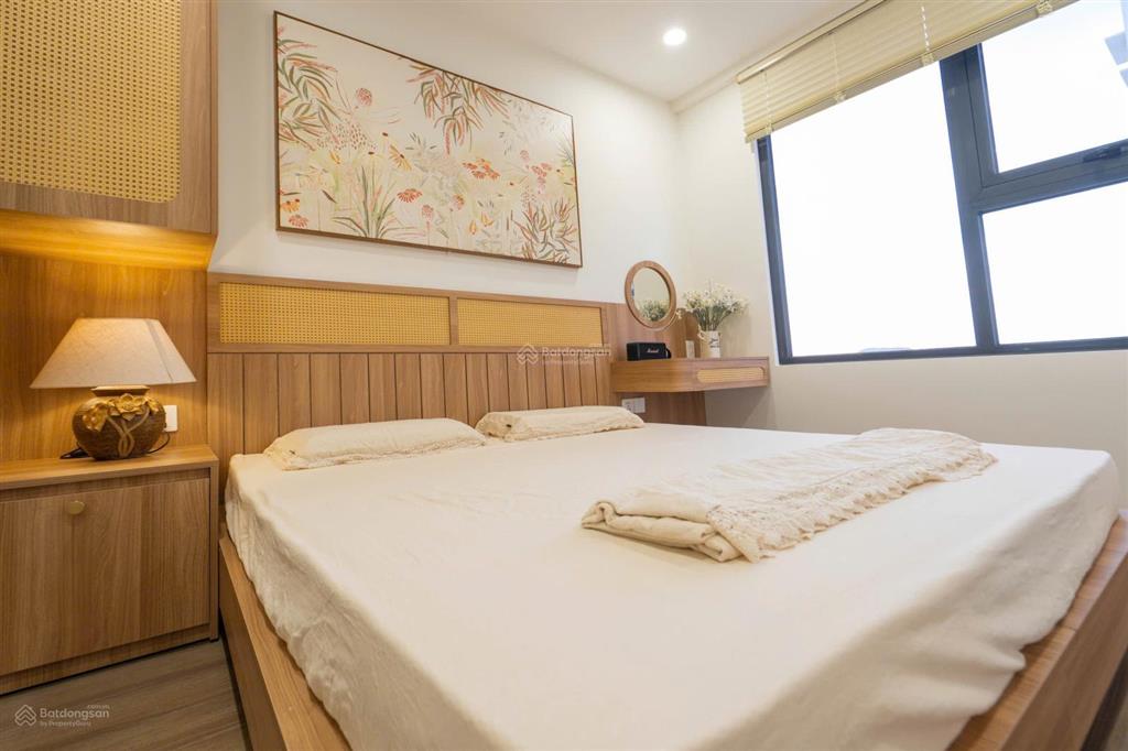 Cho thuê căn hộ 2pn tại chung cư fpt plaza, có 2 ban công và vườn.  0905 666 ***