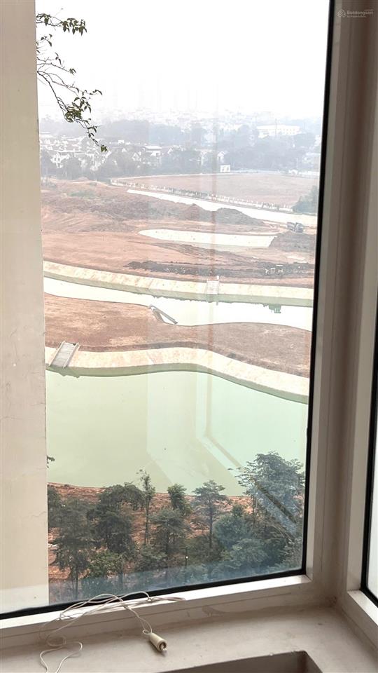 Em có căn 2 ngủ 107m2 view công viên và golf toà l5  tầng trung  giá 13 tỷ  0961 266 ***