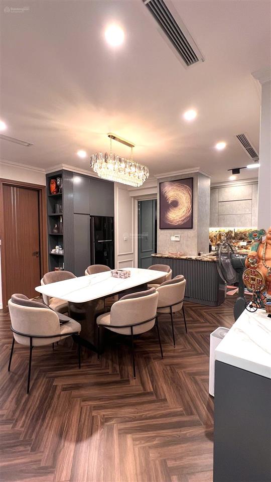 Em có căn 2 ngủ 107m2 view công viên và golf toà l5  tầng trung  giá 13 tỷ  0961 266 ***