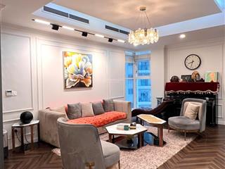 Em có căn 2 ngủ 107m2 view công viên và golf toà l5  tầng trung  giá 13 tỷ  0961 266 ***