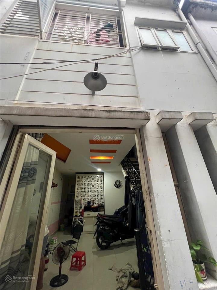 Bán nhà sát gò vấp. 32m2. 1 lầu. 2.75tỷ. ngay chân cầu ngã tư ga