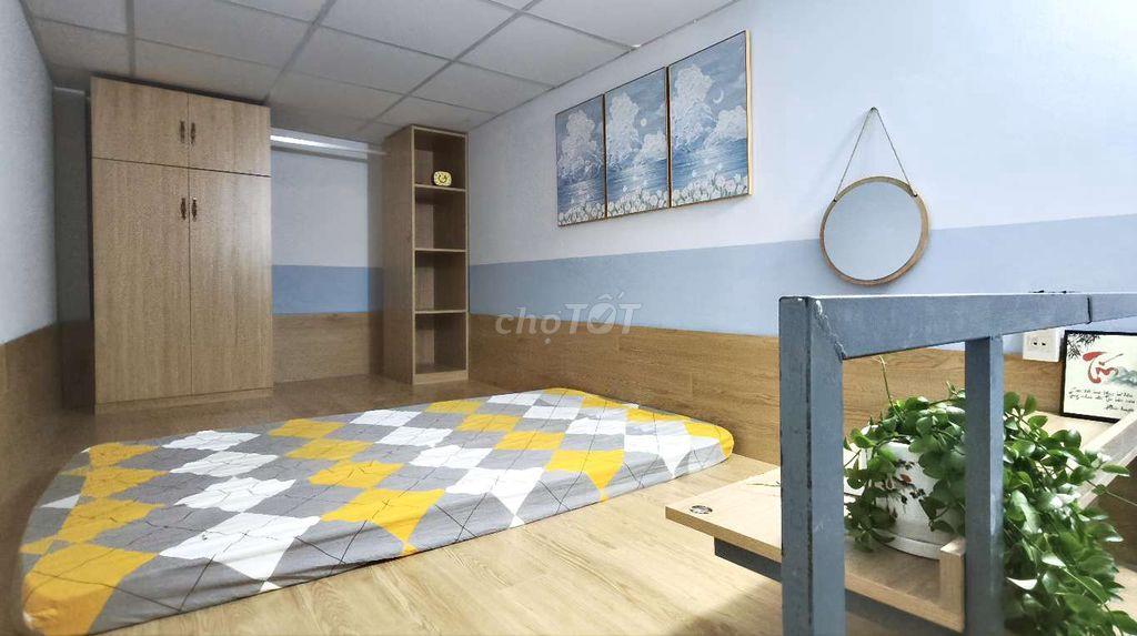 Phòng Full Nội Thất có Bảo Vệ tại Nguyễn Văn Quá, Đông Hưng Thuận.
