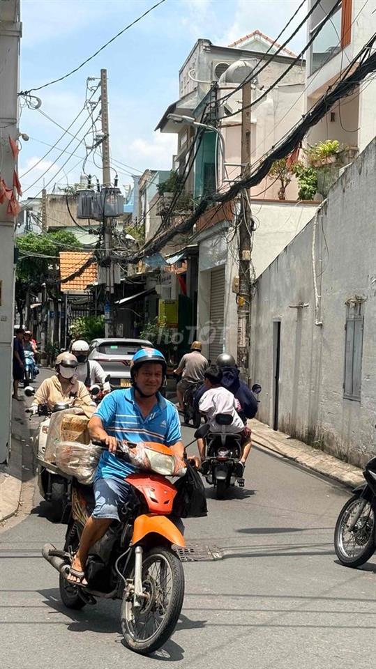Cho thuê tầng trệt nhà mặt tiền lương Thế Vinh phường Phú ThạnhTPHCM