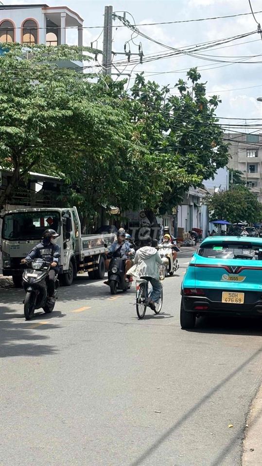 Cho thuê tầng trệt nhà mặt tiền lương Thế Vinh phường Phú ThạnhTPHCM
