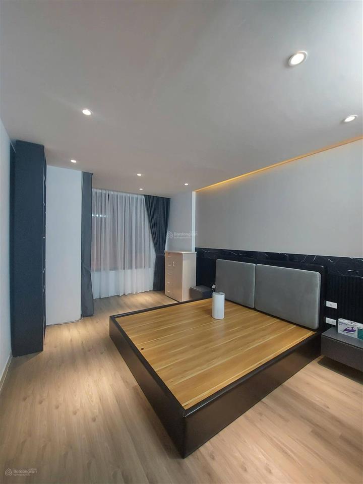 Chính chủ cần bán căn nhà 5 tầng tại vĩnh quỳnh