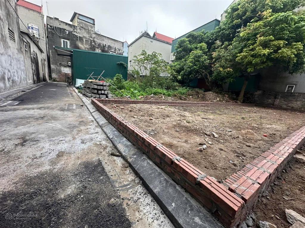 Chính chủ bán đất rả nhất khu vực 60m gần hồ gần nhà văn hoá xóm thượng  cổ loa  đông anh