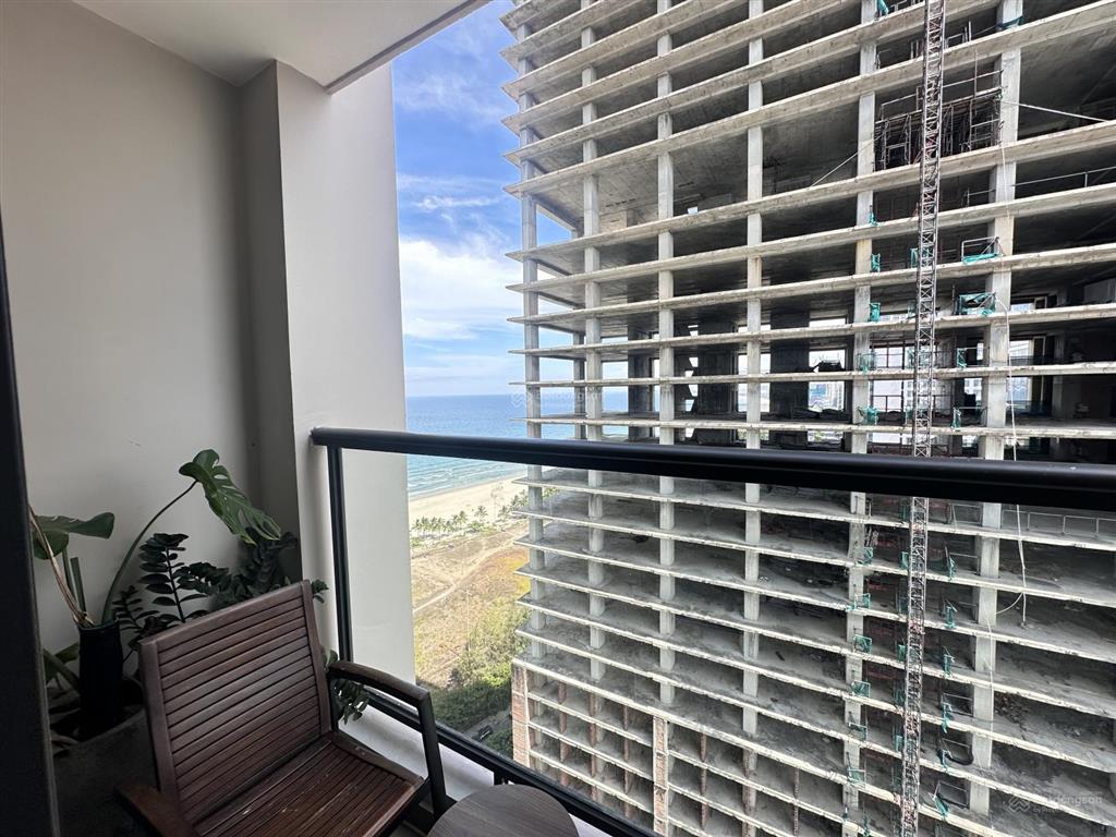 Căn 3pn đập thông hiếm có, tầng cao view biển, view sông hàn, trục góc đẹp tòa