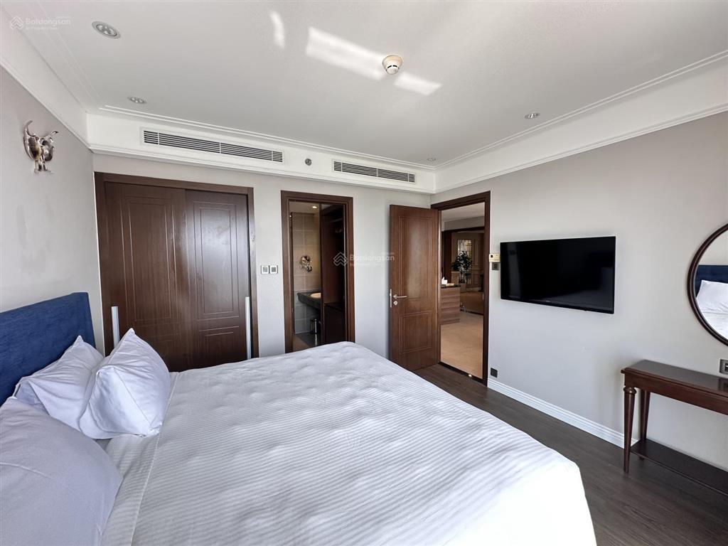 Căn 3pn đập thông hiếm có của tòa altara, 140m2, 2 ban công view biển+view pháo hoa, tầng cao