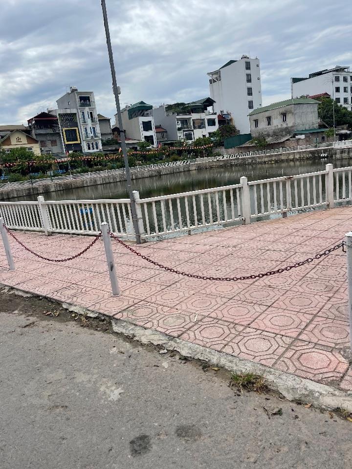 43m lô góc - ô tô tải vào - kinh doanh - ở siêu đỉnh - Thị Trấn Kim bài giá hơn 2 tỷ