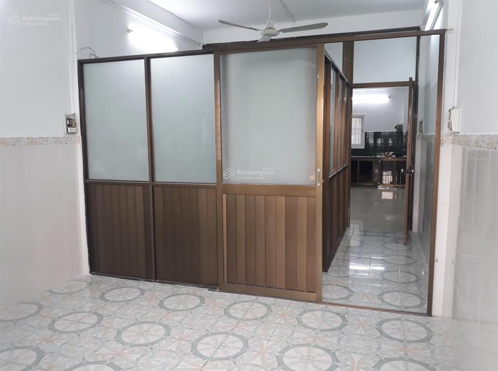 Bán gấp căn góc 2pn chung cư tống văn trân q11, 50m2, view đầm sen, giá rẻ 1.5 tỷ