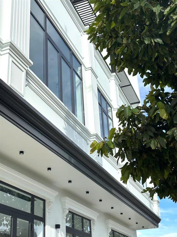 Cho thuê căn góc  khu dự án bossco lý nam đế  pleiku  gia lai