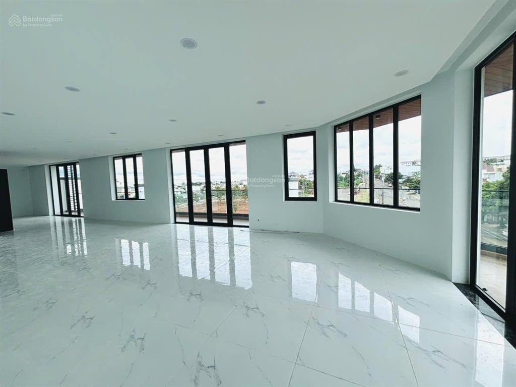 Cho thuê căn góc  khu dự án bossco lý nam đế  pleiku  gia lai