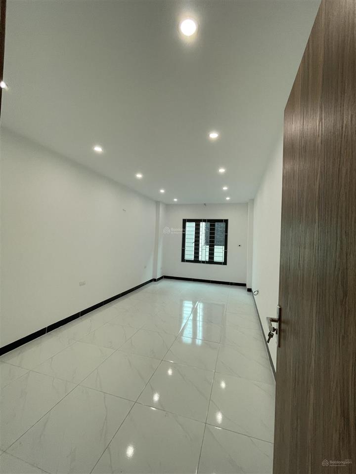 Chính chủ bán nhà ngõ 21 thượng phúc tả thanh oai mới xây dựng. diện tích 35m xây 5 tầng độc lập,