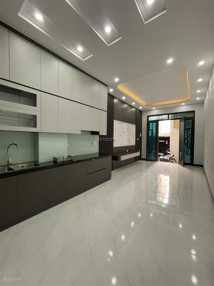 Chính chủ bán nhà ngõ 21 thượng phúc tả thanh oai mới xây dựng. diện tích 35m xây 5 tầng độc lập,
