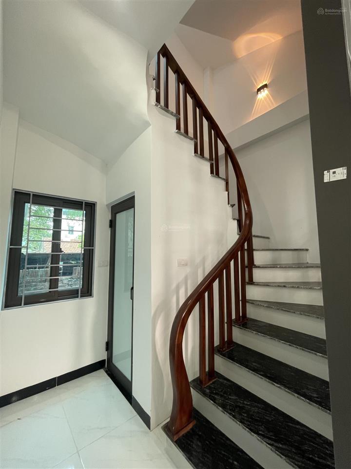 Chính chủ bán nhà ngõ 21 thượng phúc tả thanh oai mới xây dựng. diện tích 35m xây 5 tầng độc lập,