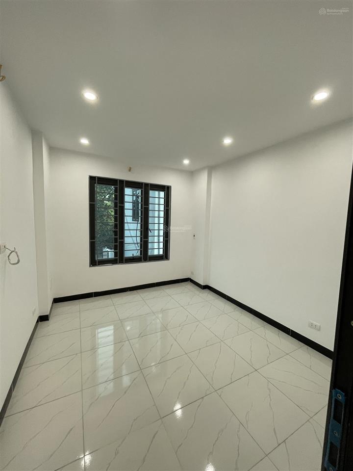 Chính chủ bán nhà ngõ 18 thôn siêu quần xây dựng độc lập