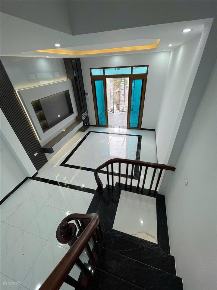 Gia đình cần bán nhà xây mới 4 tầng 4 pn thiết kế hiện đại phù hợp mọi lứa tuổi chỉ 6 tỷ