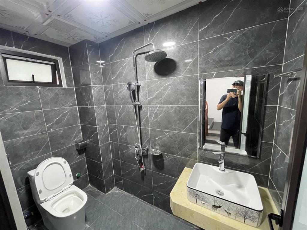 Gia đình cần bán nhà xây mới 4 tầng 4 pn thiết kế hiện đại phù hợp mọi lứa tuổi chỉ 6 tỷ
