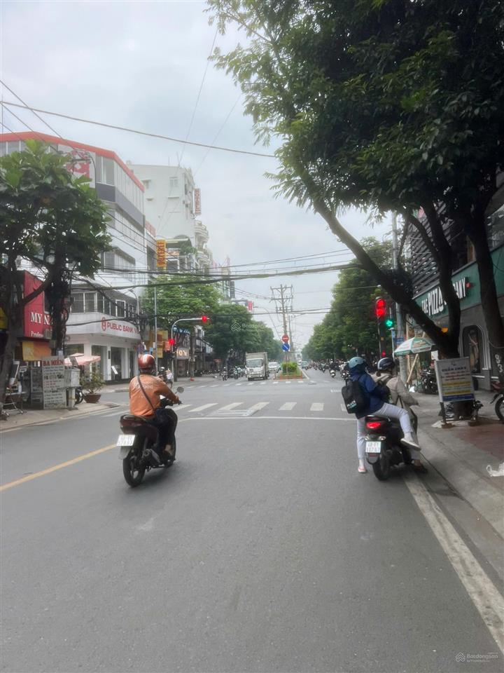 Bán gấp nhà mặt tiền bàu cát đôi, tân bình