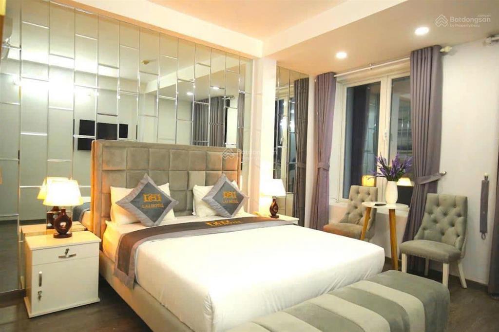 Bán khách sạn 24 phòng mt phan đình phùng, phú nhuận