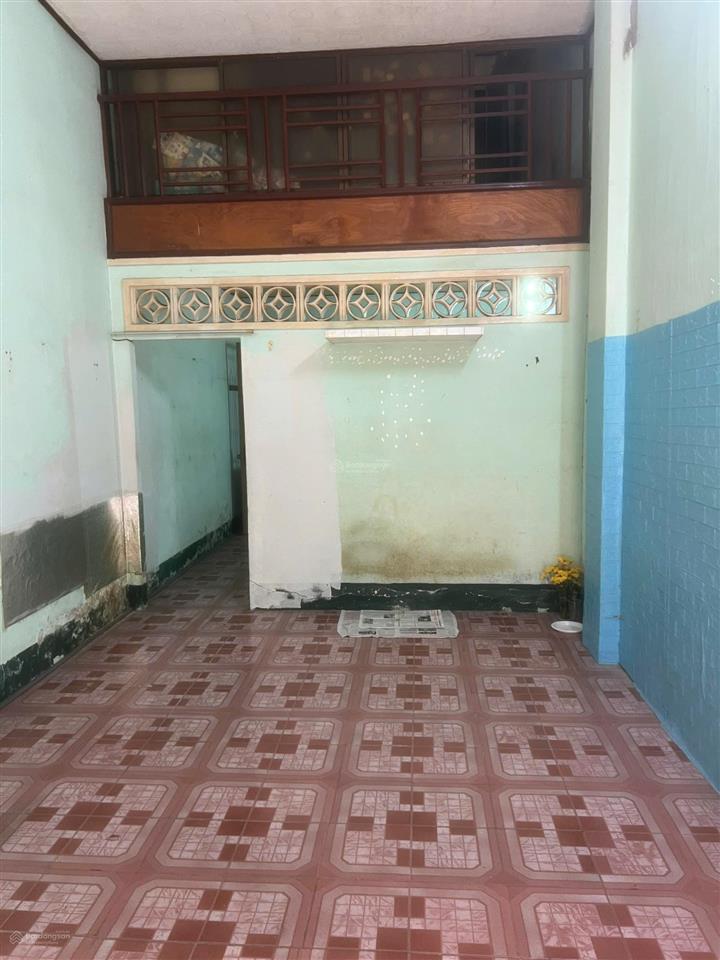 Hạ giá bán gấp nhà hẻm 4m trần nhân tôn, p.9, quận 5