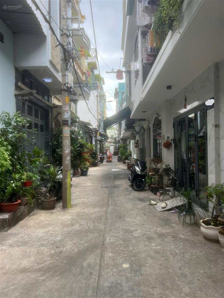 Hạ giá bán gấp nhà hẻm 4m trần nhân tôn, p.9, quận 5