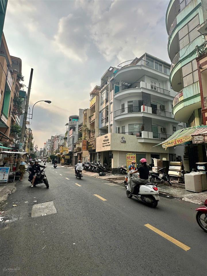 Bán gấp nhà mặt tiền kinh doanh hòa hảo quận 10