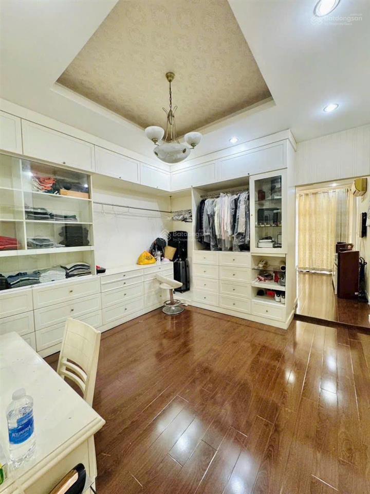 Căn góc 2 mặt tiền vị trí kinh doanh đắc địa quận 11, 15.5 tỷ