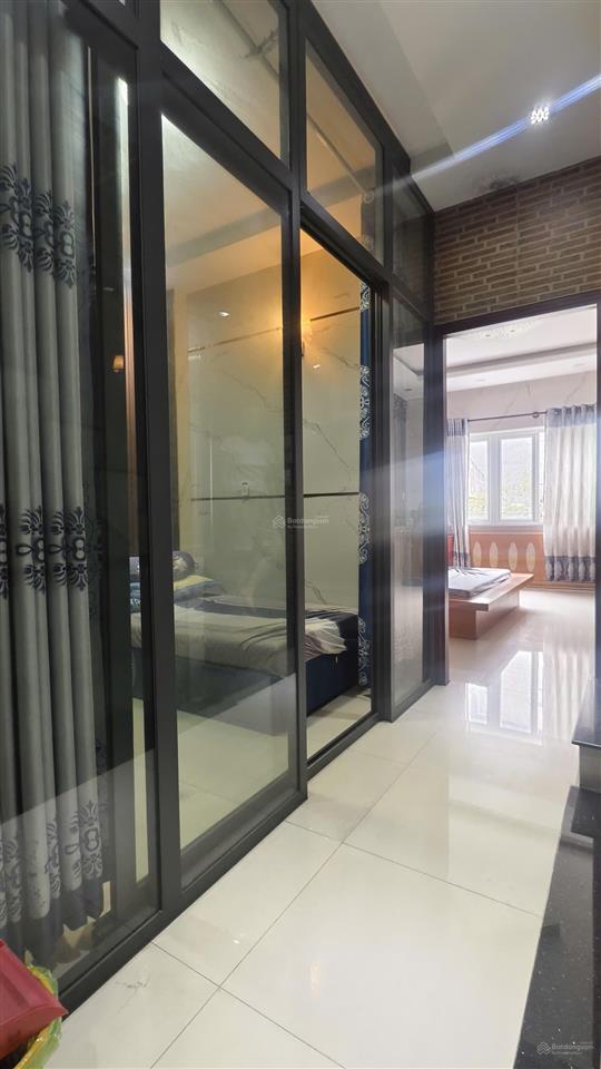 Bán gấp nhà mới đẹp hẻm 888// lạc long quân p.8 tân bình.