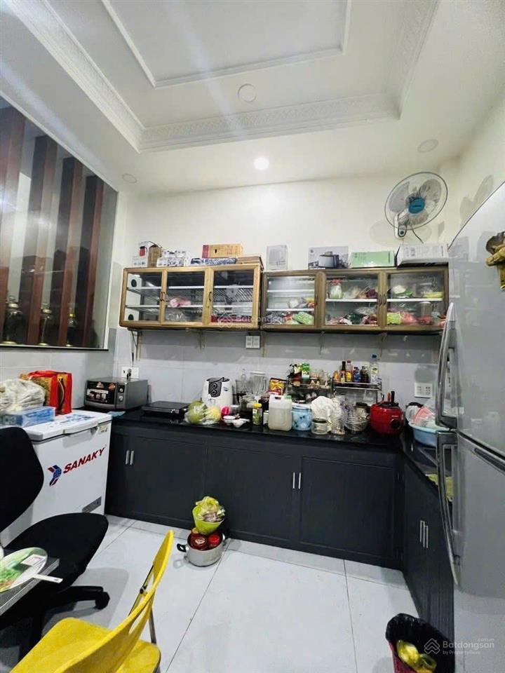 Bán gấp nhà mặt tiền bàu cát đôi, p11, tân bình