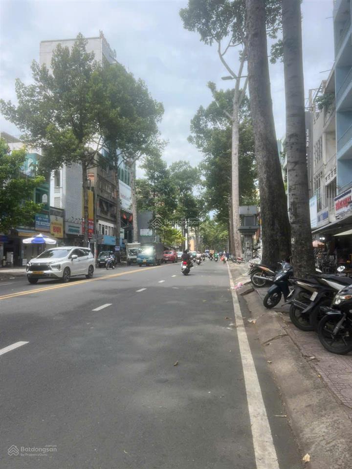 Phố nội thất ngô gia tự, p. 9, quận 10, 5 lầu chỉ 21.5 tỷ