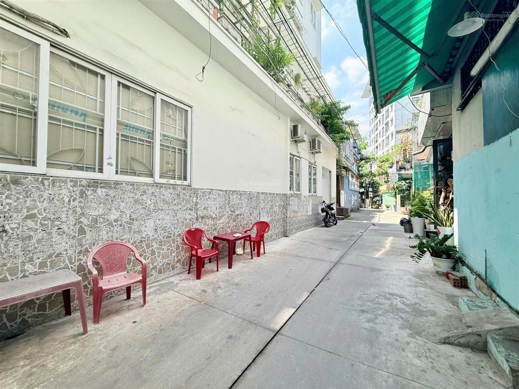 Khách hàng cần bán gấp nhà 2 mt lạc long quân p.5 quận 11