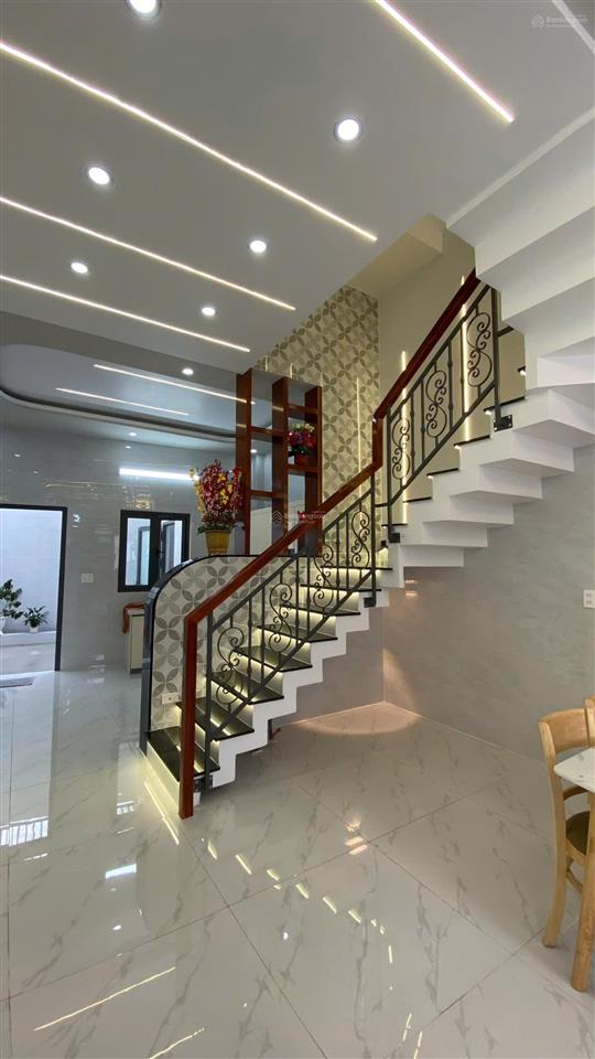 Bán nhà mới 100% hxh tỉnh lộ 10, tân tạo nở hậu tài lộc