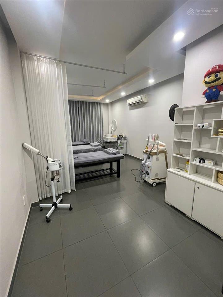 Bán gấp tòa nhà văn phòng mặt tiền trịnh đình trọng tân phú