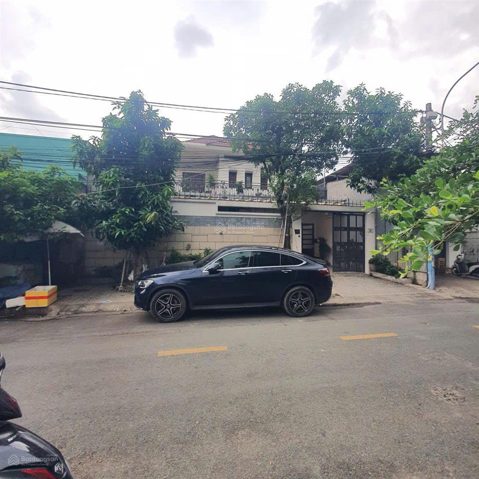 Bán biệt thự sân vườn mt đường số 6d khu phước bình, p. phước long, tp. thủ đức
