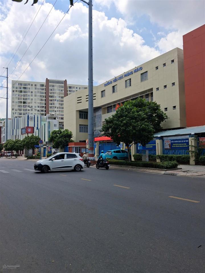 Cho thuê nhà mặt tiền lạc long quân p. bình thới quận 11 cũ