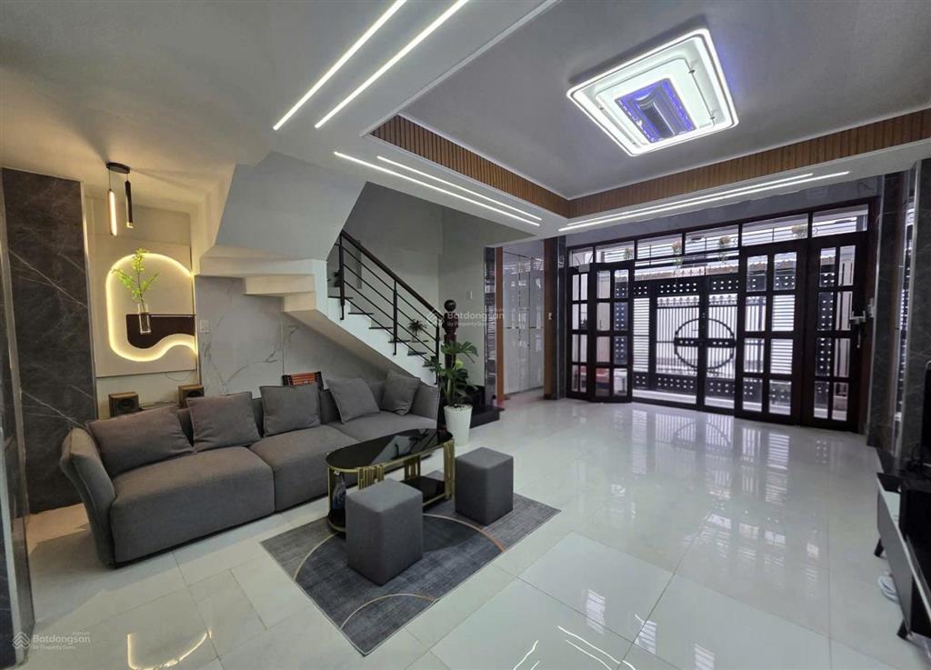 Chính chủ cần bán nhà lạc long quân, p. 5, quận 11 giá 9 tỷ