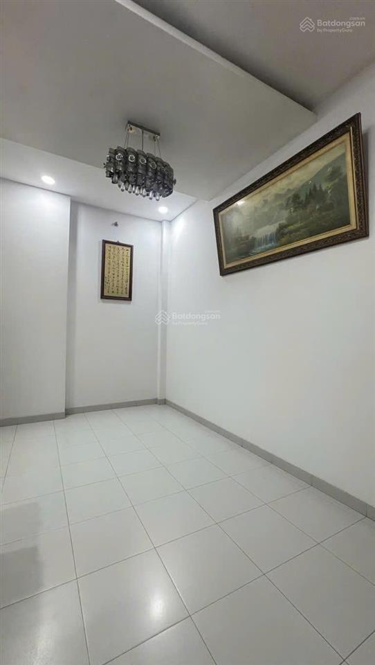 Bán gấp nhà hxh âu cơ tân phú giá chỉ 5,9 tỷ